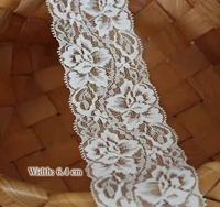 Accessoires vestimentaires pour adultes : Dentelle élastique en polyester et élasthanne, motif floral brodé ajouré, vente en gros à prix abordable