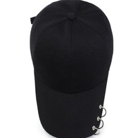 Gorra de béisbol de 6 paneles de mezclilla desgastada con anillos metálicos, unisex, estilo retro urbano, gorra de alto rendimiento, hip hop atrevido, snapback común