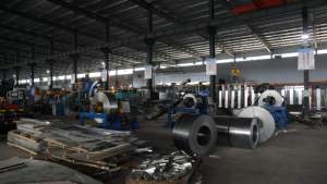 Fabricant de plateaux à câbles perforés en gros, plateaux à câbles galvanisés pour l'ingénierie, goulottes de câblage - Product Image 5