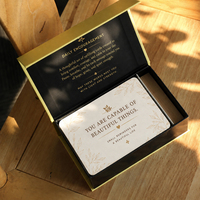Cartes d'affirmation inspirantes et élégantes en feuille d'or pour la pleine conscience et le bien-être, avec support en bois pour l'encouragement quotidien
