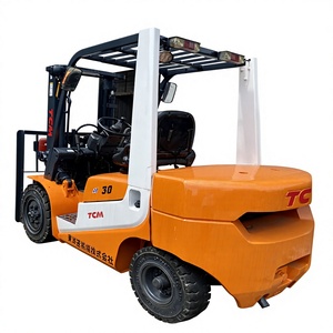 Montacargas Diésel TCM FD30 Usado de 3 Toneladas con Mástil de 3 Etapas y Desplazador Lateral, con Desplazador Lateral Hidráulico y Alto Rendimiento - Product Image 1