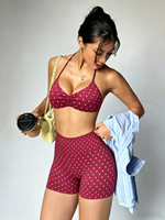 Ensemble de yoga sans couture à pois, avec logo personnalisé, soutien-gorge de sport dos nu à licou et short d'entraînement taille haute sculptant, vêtements de sport pour femme, vente en gros