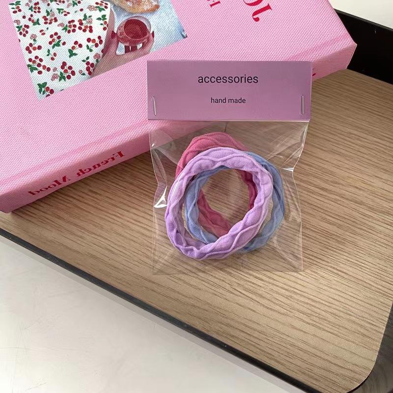 ชุดสีม่วง5ใบหนึ่งใบสามแถบ