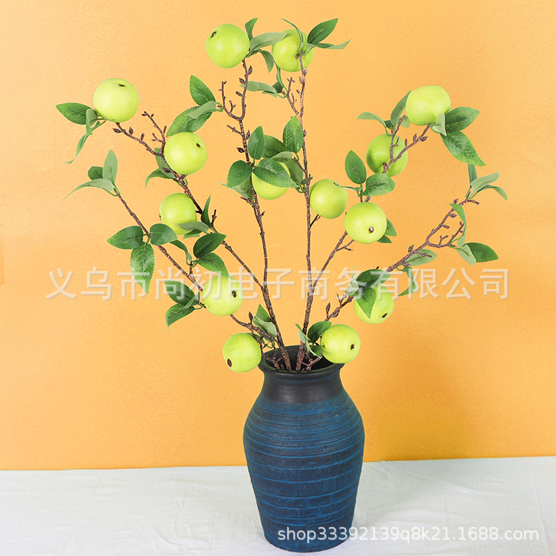 One 7-headed green apple [See Figure 2 for the effect]
