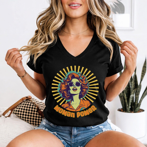 Girl Power/Woman Power, femminista, t-shirt femminista, uguaglianza di genere, stile anni '70 - Product Image 1
