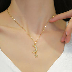 NS1436 Pendentif en acier inoxydable plaqué or 18 ct avec croissant de lune et étoile planète Collier céleste pour femme - Product Image 3