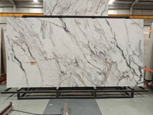 Baldosas de Piedra Artificial de Porcelana Sinterizada con Aspecto de Mármol Calacatta Blanco con Vetas Doradas de Alta Calidad, 1600x3200 mm - Product Image 4