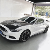 Capot avant en fibre de carbone style KT pour Ford Mustang 2015-2017