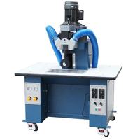 Machine à polir les semelles de chaussures Kezhi International 220V 2.00Kw à bon prix, pour le moulage et le ponçage des semelles en EVA, et l'ébréchage des semelles.