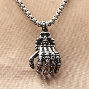 Collar de Acero Inoxidable con Colgante de Mano de Esqueleto para Hombre, Diseño Geométrico Retro 190179 - Product Image 1