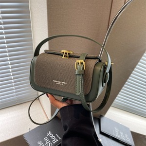<span class=keywords><strong>Sac</strong></span> à <span class=keywords><strong>main</strong></span> bandoulière carré texturé en PU pour femme, style coréen tendance, design de niche, simple et polyvalent, idéal pour l'hiver et l'automne - Product Image 4