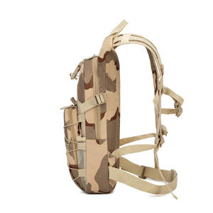 Sac de vélo d'extérieur, sac à dos tactique portable pour vélo, sac à dos de vélo camouflage imperméable en tissu, petit sac à dos d'hydratation pour le vélo - Product Image 2
