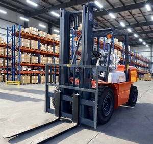 รถยกขนาด 5 ตันที่ขายดีที่สุด มาพร้อมกับตัวเลือกห้องโดยสารแบบปิดเต็มรูปแบบและอุปกรณ์เสริมรถยกพร้อมเครื่องปรับอากาศ - Product Image 4