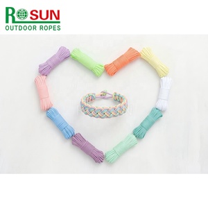 Série de cordes tressées en polyester et nylon de couleur unie, qui brillent dans le noir - Product Image 1
