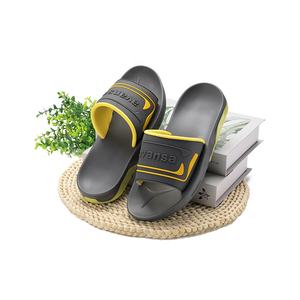 Sandales à glissière en PU personnalisées Henghao Fourniture directe d'usine Logo personnalisé Pantoufles antidérapantes légères pour les vendeurs chauds de commerce électronique - Product Image 3