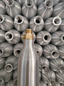 Cilindro de Gas Recargable Estándar Australiano de 0.6L 425g CO2 con Válvula Trist M18X1.5 para Máquina de Bebidas Gaseosas - Product Image 6