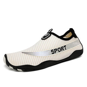 OEM prezzo di fabbrica <span class=keywords><strong>scarpe</strong></span> <span class=keywords><strong>da</strong></span> nuoto mare mare nuoto <span class=keywords><strong>fiume</strong></span> canottaggio <span class=keywords><strong>scarpe</strong></span> <span class=keywords><strong>da</strong></span> Surf in rete basso top <span class=keywords><strong>scarpe</strong></span> <span class=keywords><strong>da</strong></span> trekking - Product Image 6