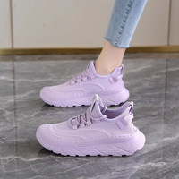 OEM ODM Vente en gros Chaussures décontractées pour femmes en tricot à plateforme, à enfiler ou à lacets, respirantes, à semelle épaisse et légères pour la marche quotidienne
