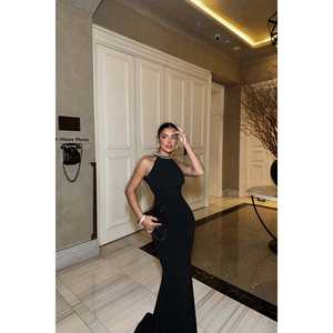 Vestido de Noche Negro de Ganchillo con Diseño Real de Lentejuelas, Talla XS, Largo hasta el Suelo, Vestido Formal de Fiesta con Detalles de Pedrería - Product Image 4