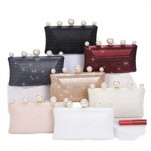 Nouveau Sac de Soirée Carré Tendance en PU avec Perles Vintage, Sac à Main Texturé pour Femme avec Chaîne, Sac Bandoulière Personnalisable, Vente en Gros - Product Image 2