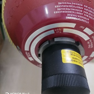 Acumulador de vejiga Hydac SB330-4A1112A9-330A de acción simple, montaje con abrazadera, para aceite hidráulico, de acero fundido - Product Image 3