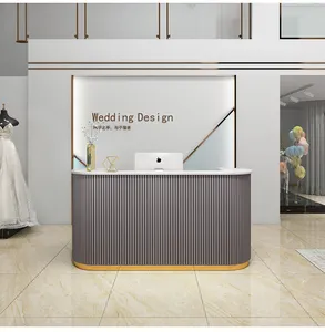 Comptoir caisse moderne en bois de salon Led personnalisé pour boutique de salle de sport Hôtel Salon Spa Blanc Réception à vendre Comptoir de réception