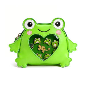 Bolso Kawaii de Rana Verde con Ventana Transparente para Exhibir Pins y Emblemas, Lindo Bolso con Temática de Anfibios - Product Image 5