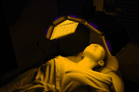 Masque LED Photon en silicone KN-7000D 7 couleurs pour rajeunissement cutané, anti-âge, anti-rides, traitement de l'acné, visage (UE/US)