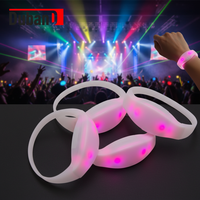 Bracelets LED lumineux à commande sonore, 7 couleurs, en ABS, contrôle à une touche, pour fêtes et concerts