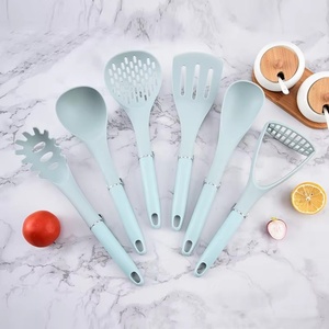 Utensilios de Cocina Resistentes al Calor, Juego de Utensilios de Cocina Antiadherentes, Juego de Utensilios de Cocina de Nailon con Soporte - Product Image 2
