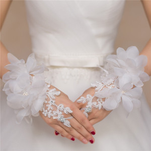 Court Fleur Applique Rouge Blanc Perles Gants <span class=keywords><strong>De</strong></span> <span class=keywords><strong>Mariage</strong></span> Femmes pour <span class=keywords><strong>Mariage</strong></span> - Product Image 2