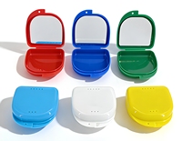 Boîte de rangement orthodontique en gros avec miroir et trous d'aération, étui mince pour aligneurs, protège-dents et gouttières, idéal pour les voyages