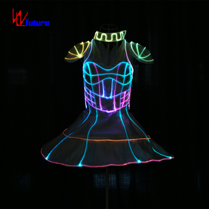 <span class=keywords><strong>ชุด</strong></span>เดรสเรืองแสงสำหรับผู้หญิง รุ่น Future Neon สำหรับงานปาร์ตี้ สีแดงขาว แบบชุดบอลรูม 1 ชิ้น - Product Image 6