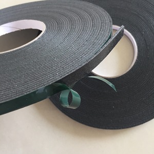 Nastro Biadesivo in Schiuma PE da 10M, Larghezza 8-50cm, <span class=keywords><strong>Spugna</strong></span> Ispessita con Pellicola Verde, Nastro Nero Antiurto Impermeabile Super Resistente - Product Image 2