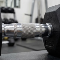 Haltères hexagonaux en caoutchouc personnalisés, poids de gym durables, poids libres pour la remise en forme à domicile