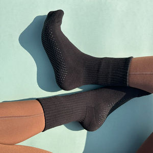 Calcetines de agarre de Pilates personalizados negros-Calcetines de yoga antideslizantes para mujeres Calcetines de entrenamiento de barra de algodón - Product Image 6