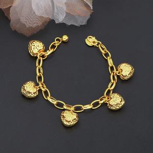Venta al por Mayor de Dijes de Corazón de Latón Chapado en Oro de 24K, Joyería Moderna para Pulseras de Mujer - Product Image 4