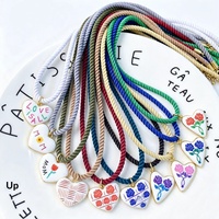 Collier en corde paracorde couleur Dopamine estivale avec pendentif mignon Cœur et Marguerite, bijoux de plage pour femme, collier en corde tendance