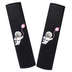 Fundas de cinturón de seguridad suave para coche KT, hombrera de <span class=keywords><strong>astronauta</strong></span> bonita, cinturones de seguridad de felpa, protección de hombro para adultos y niños, accesorios - Product Image 3