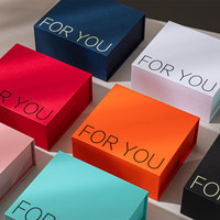 Boîte cadeau rigide de luxe verte personnalisée avec logo, avec couvercles, fermeture magnétique, pliable, avec carte et ruban pour l'emballage cadeau