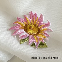 Vente chaude de patchs brodés de fleurs en gros, différentes tailles, patchs mignons à repasser, appliques à presser à chaud, patch brodé de tournesol personnalisé