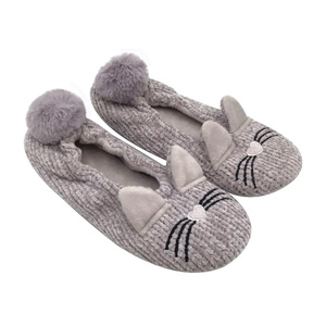 Chaussettes de style ballet chaudes et antidérapantes pour femmes avec pinces antidérapantes pantoufles de ballerine d'animaux mignons - Product Image 2