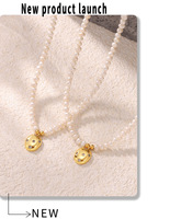 Collier Pendentif H2 RoyalAura Style Palais Tendance Géométrique en Acier Inoxydable Plaqué Or 18K avec Chaîne à Maillons et Perle d'Eau Douce
