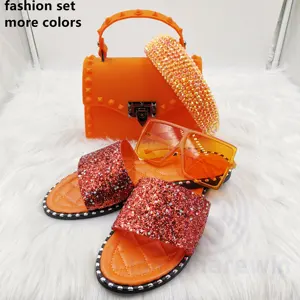 Scivoli e borse alla moda di alta qualità borse a tracolla alla moda sandali da donna Bling pantofola con set di fascia per borsa abbinata