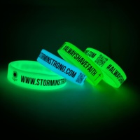 Tidak ada MOQ gratis sampel OEM murah kustom gelang karet silikon gelang elastis dengan pesan atau Logo
