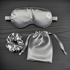 <span class=keywords><strong>LUMI</strong></span> Ensemble Masque de Nuit en Soie Imprimée 3-en-1 avec Sac à Cordon et Chouchou en Satin, Accessoire de Sommeil et de Bain, Taille Unique - Product Image 2