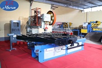 Machine de pressage de poinçons cnc de plaque d'acier métallique perforée