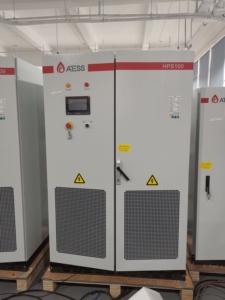 Convertisseur solaire hybride tout-en-un Solarion Group 30-150 kW avec onde sinusoïdale pure, efficacité de 97,8 %, sortie monophasée/triphasée - Product Image 6
