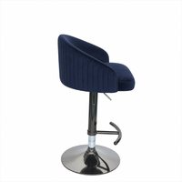 Tabouret de bar pivotant en velours bleu marine, design baquet, dossier à surpiqûres cannelées, siège de comptoir à vérin à gaz, repose-pieds gris anthracite