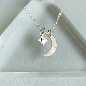 Collana iniziale con lettera personalizzata per la luna celeste e la collana di stelle per ragazze regalo per la festa della mamma - Product Image 5